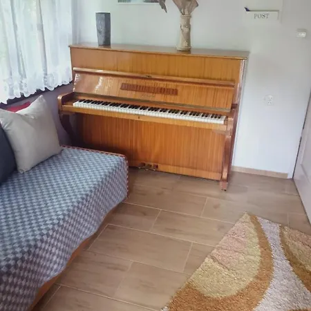 Holiday home Dom Pod Lasem *