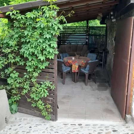 Dom Pod Lasem Holiday home *